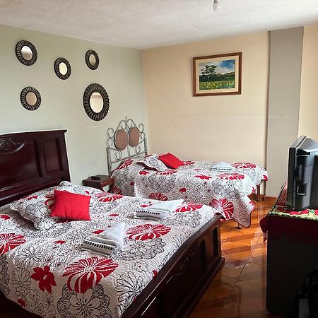 קוטקצ'י Hostal Jora Continental מראה חיצוני תמונה