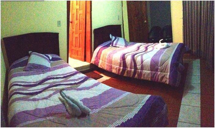 קוטקצ'י Hostal Jora Continental חדר תמונה
