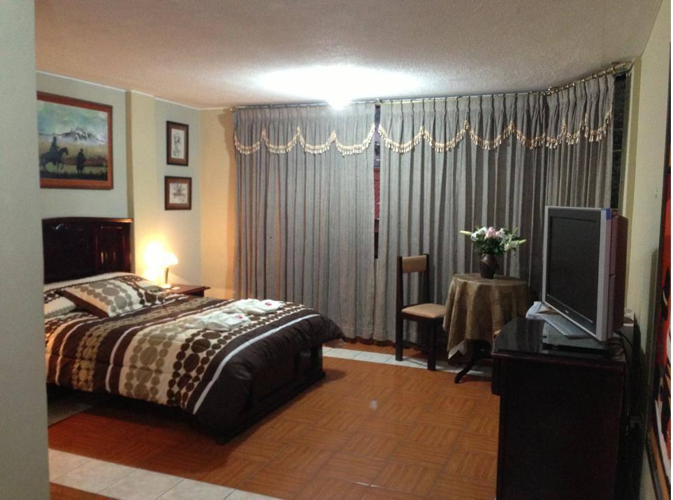 קוטקצ'י Hostal Jora Continental חדר תמונה
