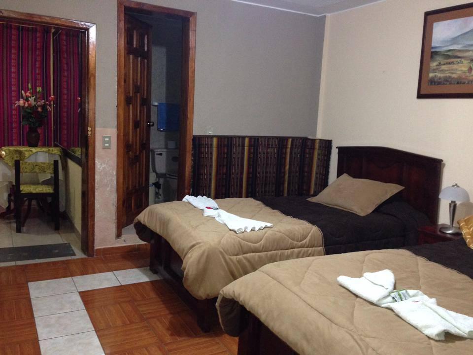 קוטקצ'י Hostal Jora Continental חדר תמונה