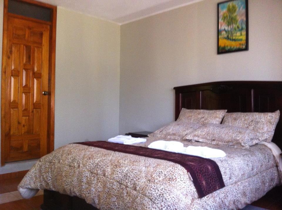 קוטקצ'י Hostal Jora Continental מראה חיצוני תמונה