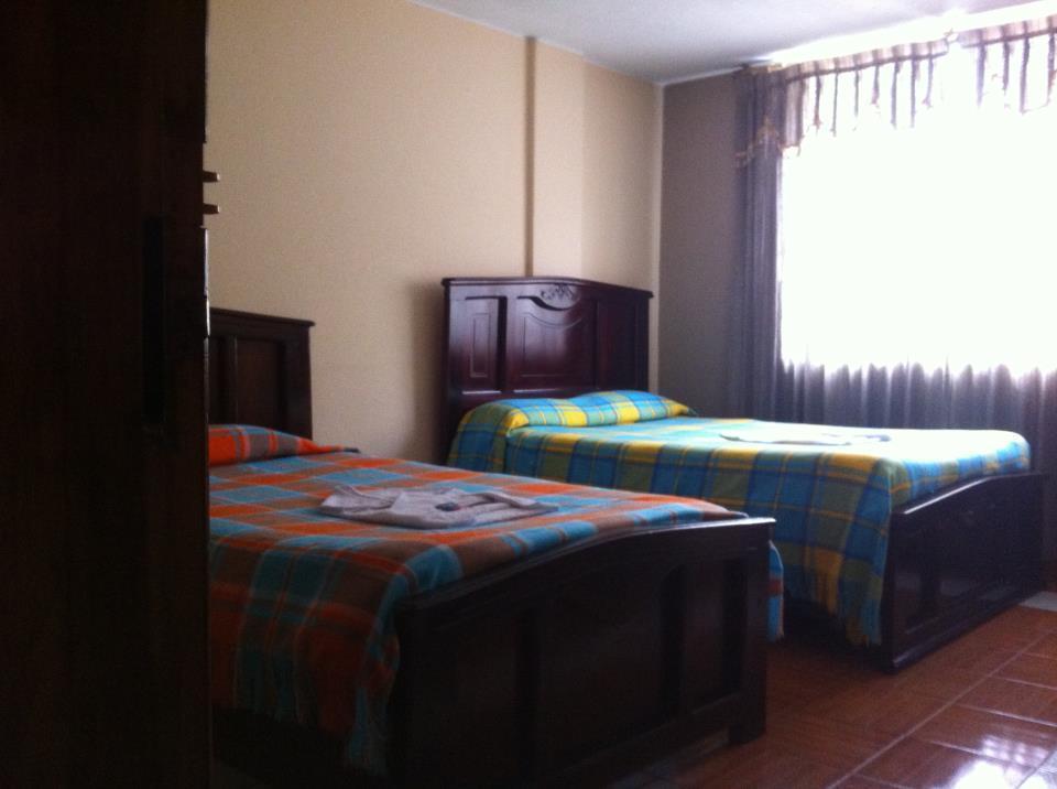 קוטקצ'י Hostal Jora Continental חדר תמונה
